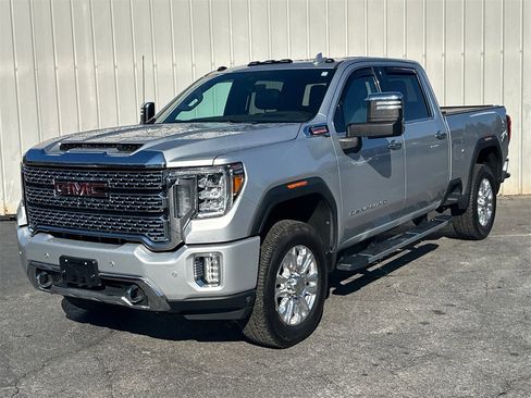 Used 2020 GMC Sierra 2500 Denali w/ Denali Ultimate Package image 2