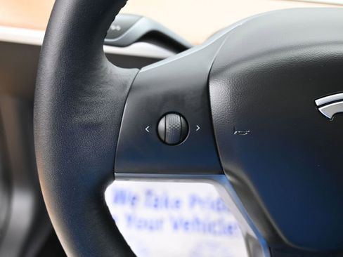 Used 2019 Tesla Model 3 Long Range image 17