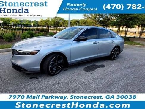 Used 2025 Honda Accord Sport image 1