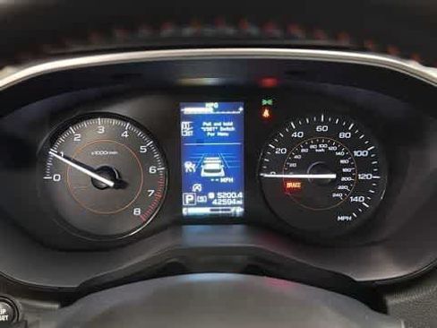 Used 2023 Subaru Crosstrek 2.0i Premium AWD/4WD image 18