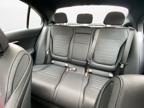 Used 2025 Mercedes-Benz C 300 4MATIC Sedan image 12