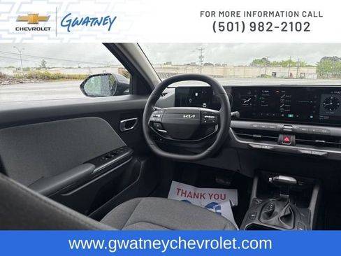 Used 2025 Kia K4 EX FWD image 24