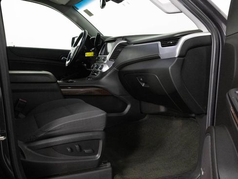 Used 2018 GMC Yukon SLE w/ SLE Value Package image 39