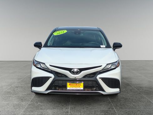 Used 2021 Toyota Camry XSE w/ Navigation Package FWD image 8