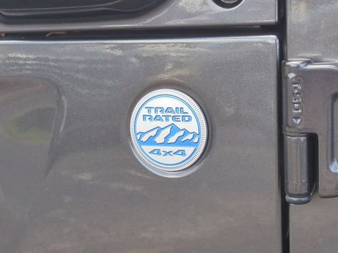 Used 2021 Jeep Wrangler Unlimited Sahara w/ Safety Group AWD/4WD image 13