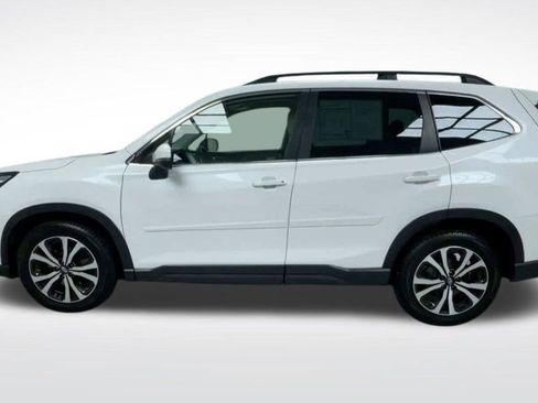 Used 2021 Subaru Forester Limited image 5