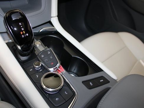 New 2025 Cadillac XT5 Premium Luxury image 18