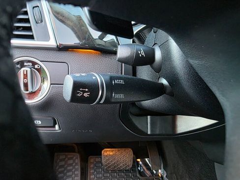 Used 2016 Mercedes-Benz GL 450 4MATIC w/ Premium I Package image 21