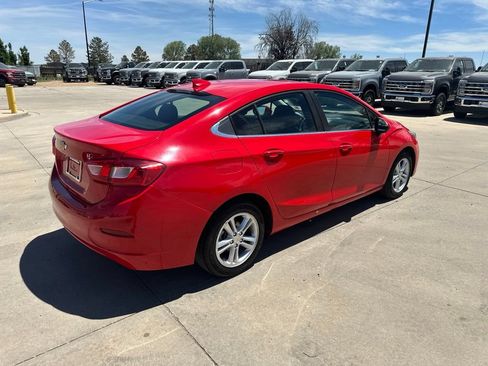 Certified 2018 Chevrolet Cruze LT w/ LT Fleet Convenience Package FWD image 34