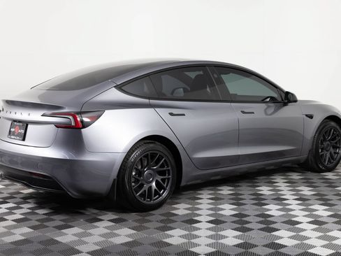 Used 2025 Tesla Model 3 RWD image 8