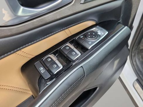 Used 2026 Kia Sorento SX Prestige w/ Olive Brown Leather Package AWD/4WD image 13