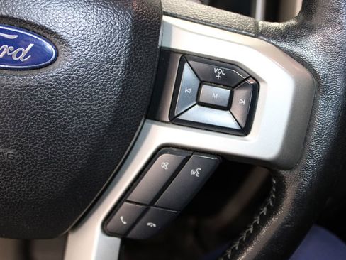 Used 2018 Ford F150 Lariat image 23