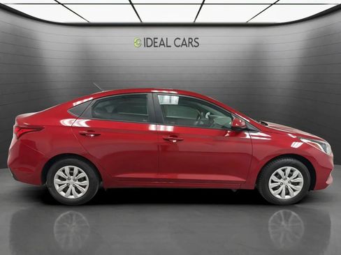 Used 2022 Hyundai Accent SE FWD image 4