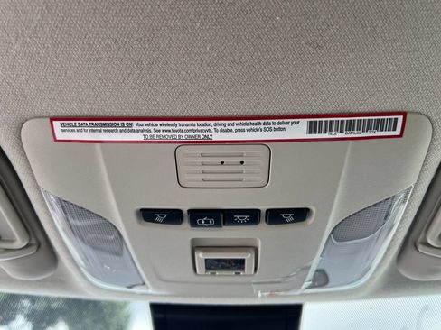 Certified 2021 Toyota Corolla LE w/ Carpet Mat Package (TMS) FWD image 27