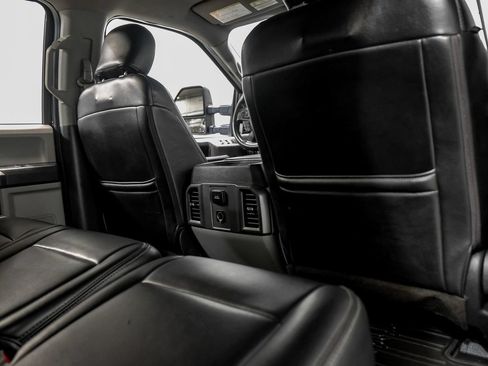 Used 2017 Ford F250 XLT w/ XLT Value Package AWD/4WD image 36