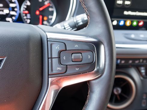 Used 2023 Chevrolet Blazer Premier FWD image 7