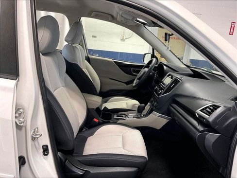 Used 2023 Subaru Forester AWD/4WD image 11