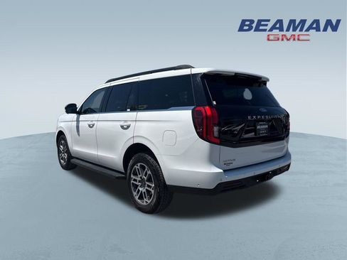 Used 2025 Ford Expedition Active AWD/4WD image 5
