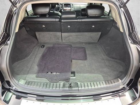 Used 2016 INFINITI QX50 2WD w/ Deluxe Touring Package image 6