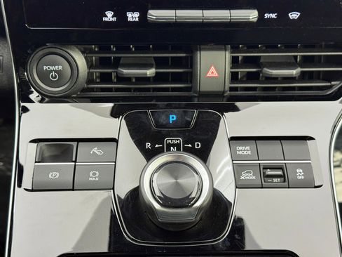 Used 2024 Subaru Solterra Premium image 27