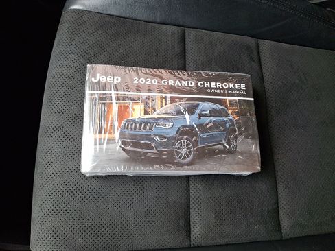 Used 2020 Jeep Grand Cherokee Laredo w/ Quick Order Package 2BN North AWD/4WD image 27