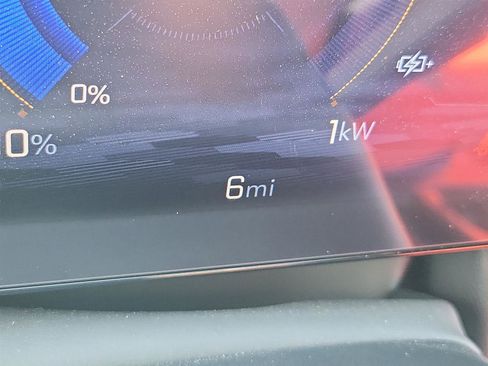 New 2025 Chevrolet Equinox EV RS image 12