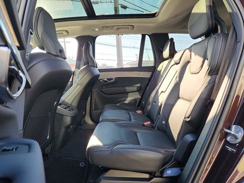 Used 2025 Volvo XC90 B6 Ultra w/ Protection Package Premier image 10