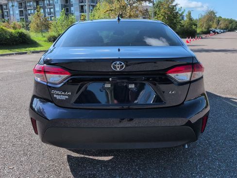 Certified 2024 Toyota Corolla LE FWD image 5