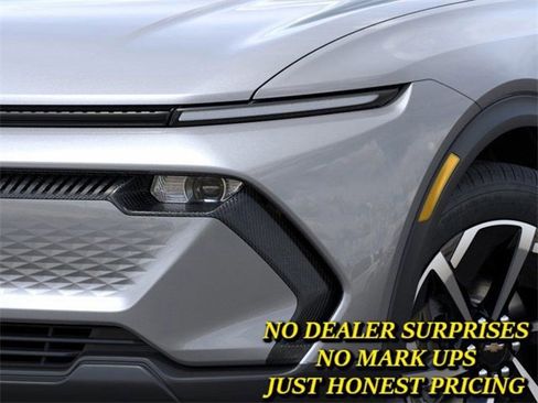 New 2026 Chevrolet Equinox EV LT image 10