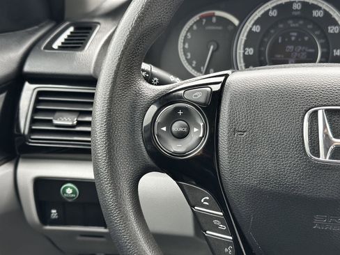 Certified 2017 Honda Accord LX image 10