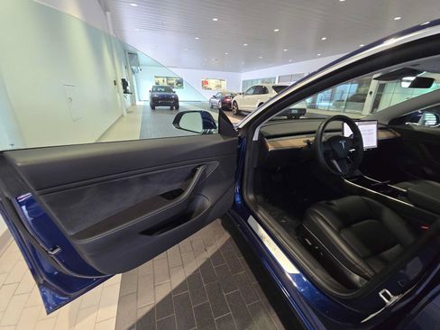 Used 2019 Tesla Model 3 Long Range AWD/4WD image 22