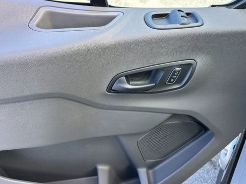 New 2026 Ford Transit 250 148 High Roof RWD image 10