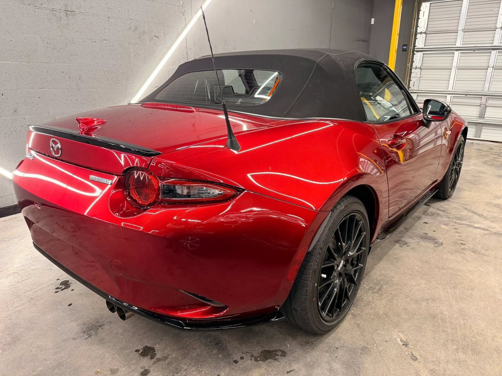 Used 2023 MAZDA MX-5 Miata Club w/ Brembo/BBS Recaro Package RWD image 5