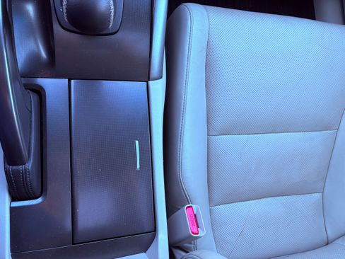 Used 2012 Acura TSX Sedan image 48