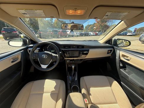 Used 2014 Toyota Corolla image 13