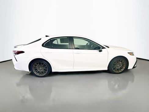 Used 2023 Toyota Camry SE FWD image 8