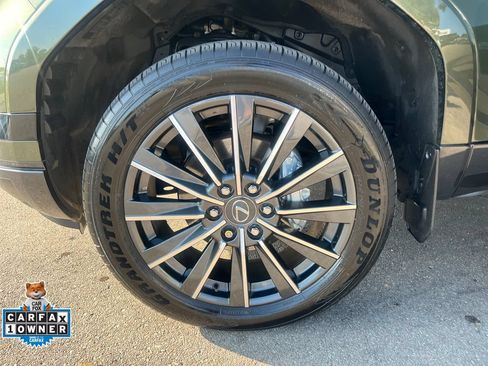 Used 2025 Lexus GX 550 w/ Accessory Package (2T) AWD/4WD image 30