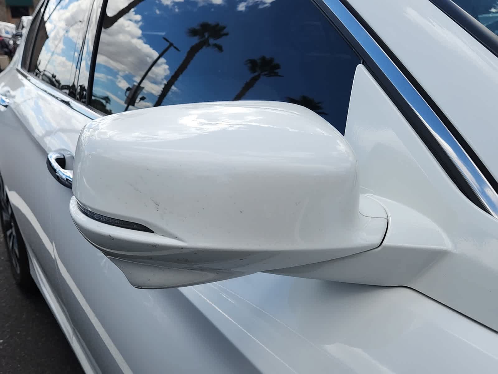 Used 2015 Honda Accord Touring image 5