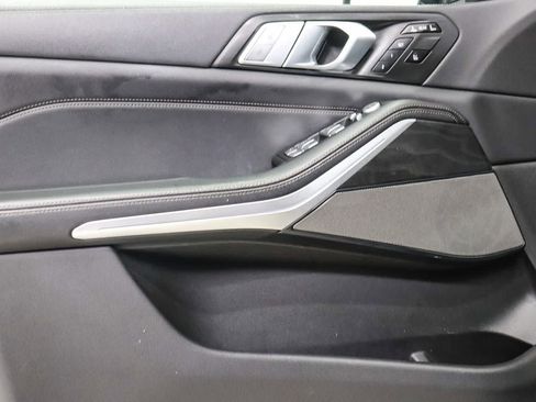 Used 2020 BMW X7 xDrive40i w/ M Sport Package AWD/4WD image 23
