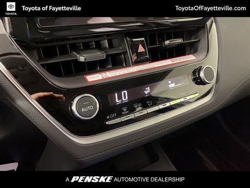 Used 2026 Toyota Corolla Cross LE image 29