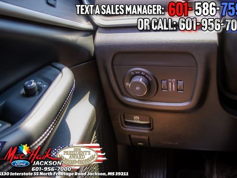 Used 2023 Jeep Grand Cherokee L Limited RWD image 25