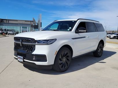 New 2026 Lincoln Navigator Reserve w/ Jet Appearance Package