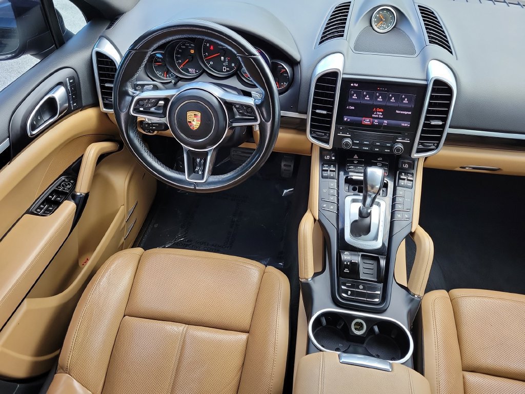 Used 2018 Porsche Cayenne Platinum Edition w/ Premium Package AWD/4WD image 21