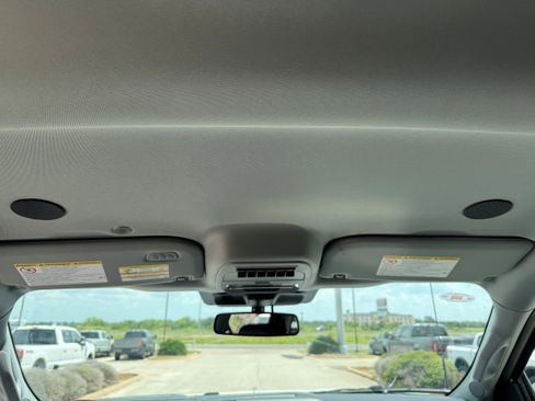 New 2025 Ford F350 Lariat w/ Lariat Ultimate Package image 25