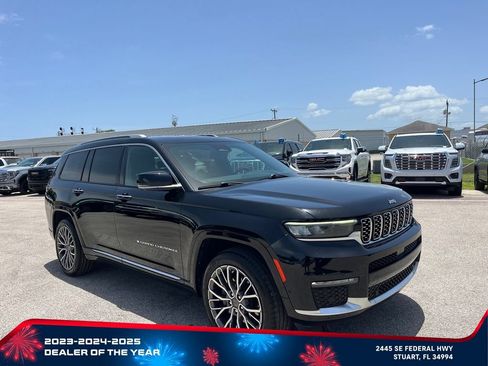 Used 2021 Jeep Grand Cherokee L Summit AWD/4WD image 2