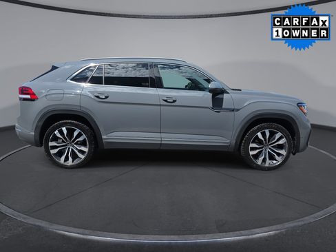 Used 2022 Volkswagen Atlas Cross Sport SEL Premium R-Line AWD/4WD image 14