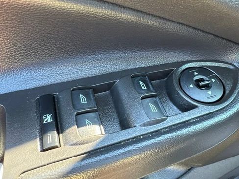 Used 2018 Ford Escape SE AWD/4WD image 12