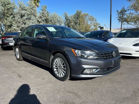 Used 2016 Volkswagen Passat 1.8T SE image 3