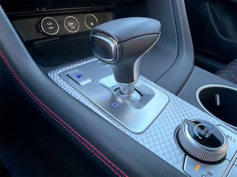 Used 2023 Genesis G70 3.3T w/ Sport Prestige Package image 32