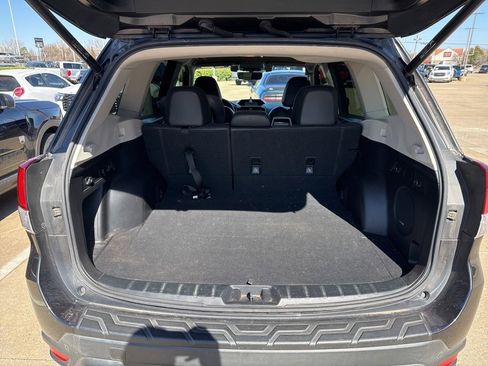 Used 2019 Subaru Forester Limited image 4